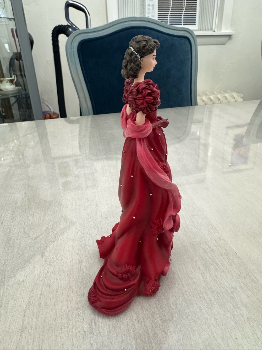 The Hamilton Collection Gone with the Wind Oh So Scarlett Figurine - Picture 5 of 7